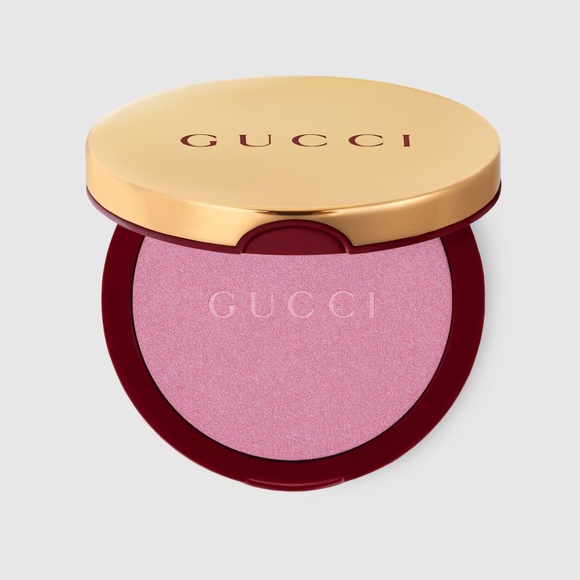 Gucci Other - 06, Limited-Edition Gucci Glow Highlighter Powder